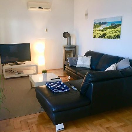 Schoenes Ferienhaus Direkt Am Meer 스토모르스카 외부 사진